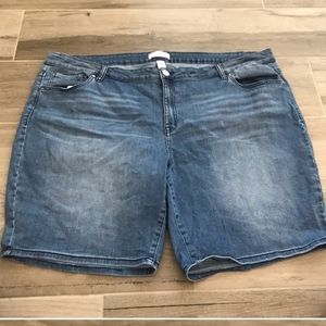Lane Bryant 28W jean shorts
